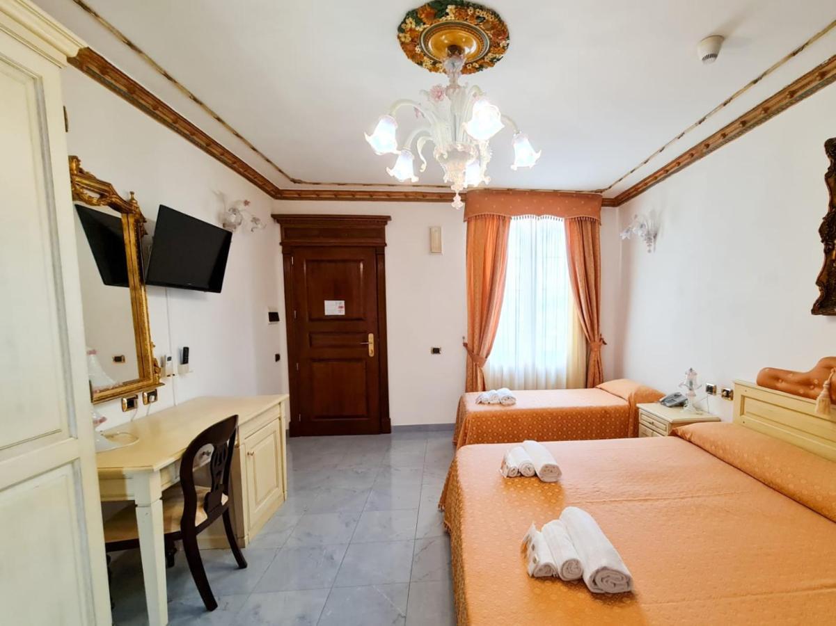 Euro Hotel Іглесіас Екстер'єр фото