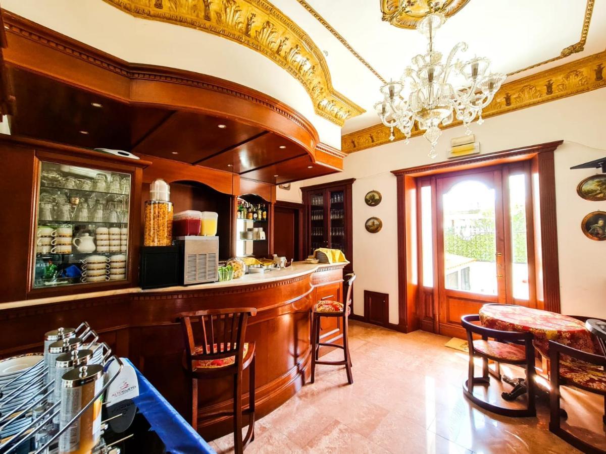Euro Hotel Іглесіас Екстер'єр фото
